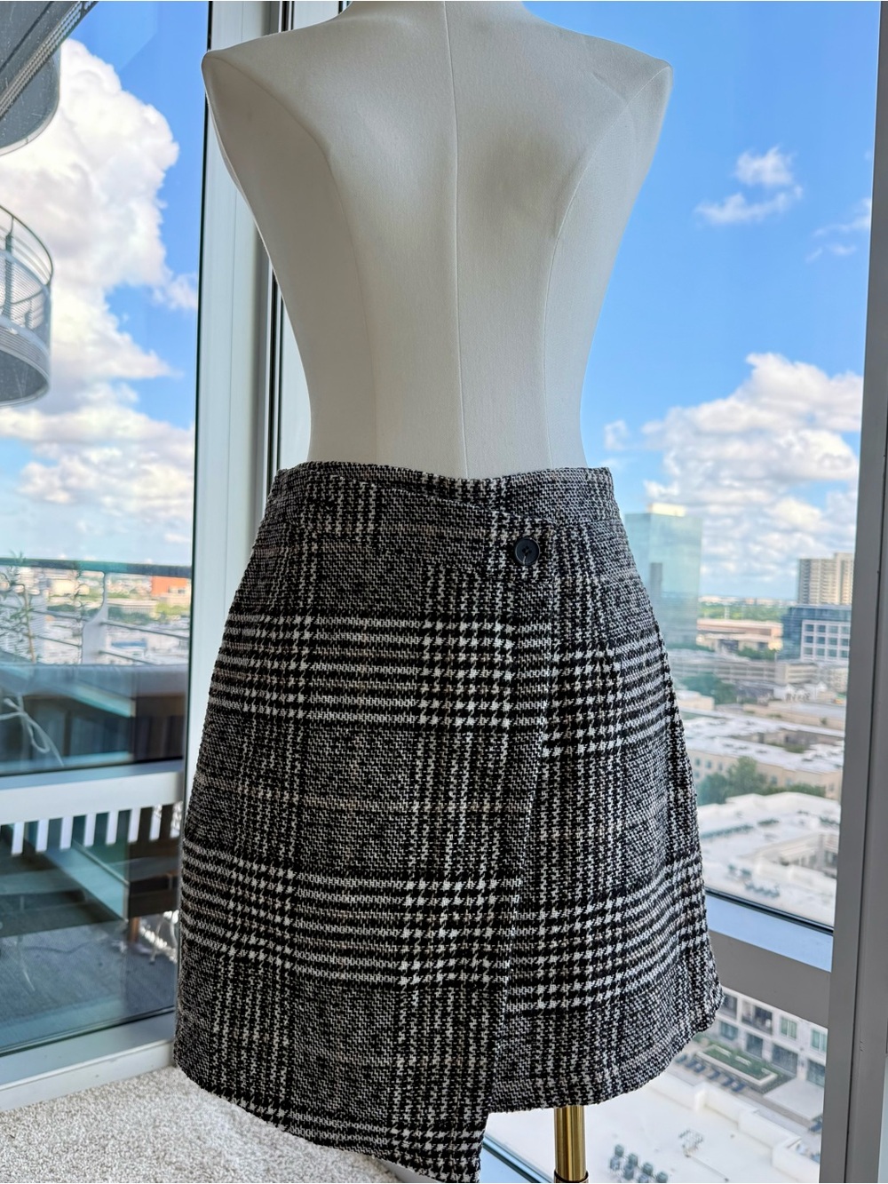 Micas Black & White Plaid Tweed Skort